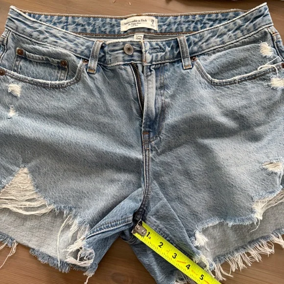 Abercrombie Low Rise Short - Picture 5 of 6
